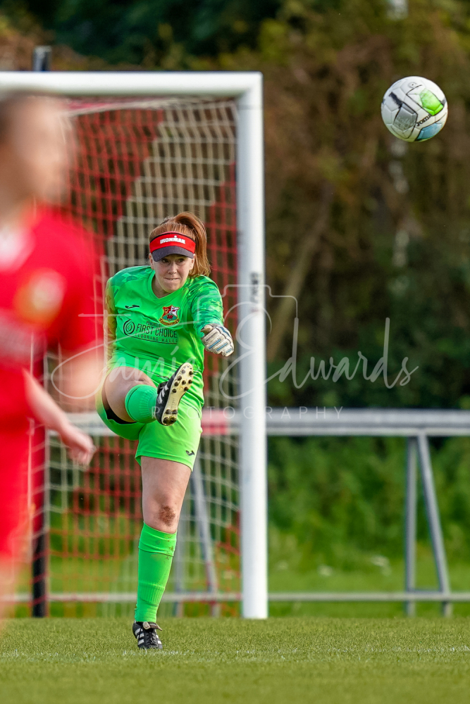 LlanelliLadies_CardiffCity_WelshCup_1510_0435